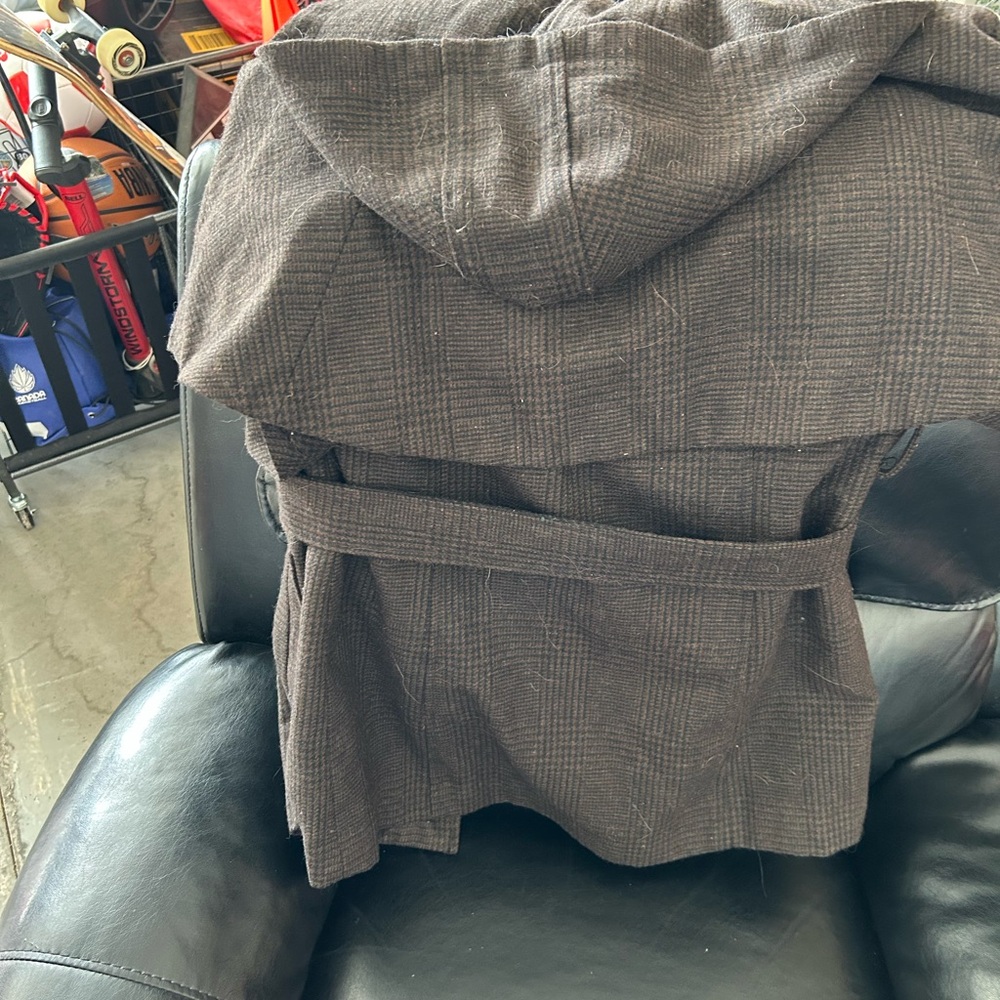 BB Dakota short sleeve cape trench coat - Picture 3 of 3